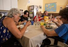 Vicenza, risposta concreta per nuove povertà post-covid. Comunità don Benzi: in piazza 25 e 26 settembre per evento solidale ‘Un pasto al giorno’ Con i volontari della Comunità di don Benzi l'evento "un pasto al giorno" a Vicenza