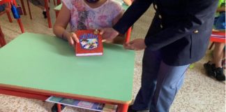 Polizia di Stato e scuole Vicenza, insieme per rendere il mondo un posto migliore: “Il mio diario” a Elementari P. Lioy e L. Gonzati "Il mio diario" in omaggio dalla Polizia di Stato alle scuole