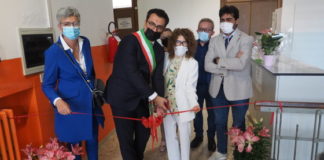 Sindaco di Vicenza Rucco e assessore Tolio inaugurano la nuova sede dell’istituto comprensivo 10 Da sinistra Cristina Tolio, Francesco Rucco e Maria Chiara Porretti