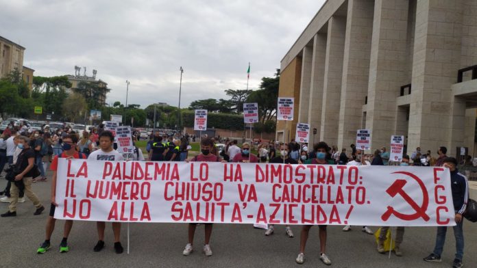 proteste contro numero chiuso a Medicina