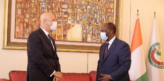 L’Amministratore Delegato di Eni Claudio Descalzi incontra il Presidente della Costa d’Avorio Alassane Ouattara AD Eni Descalzi incontra presidente Costa d'Avorio Ouattara