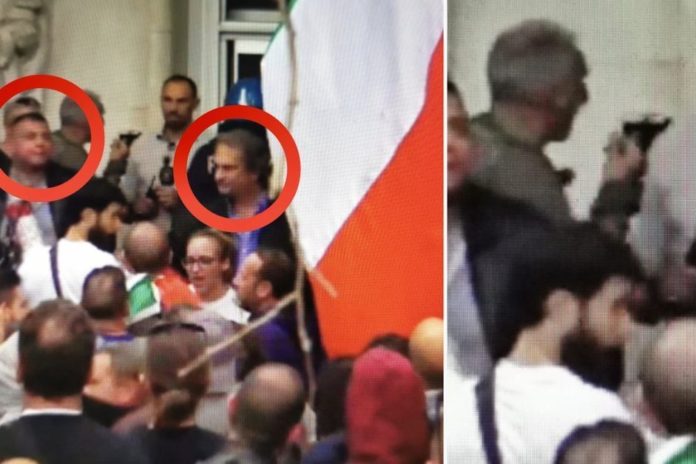 Assalto Forza Nuova con Fiore e Castellino alla Cgil a Roma (immagine da Fan Page) Assalto Forza Nuova con Fiore e Castellino alla Cgil a Roma (immagine da Fan Page)