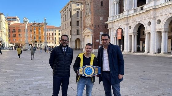 Boxe, il pluri campione Luca Rigoldi ricevuto dal sindaco Rucco e dal vicesindaco Celebron