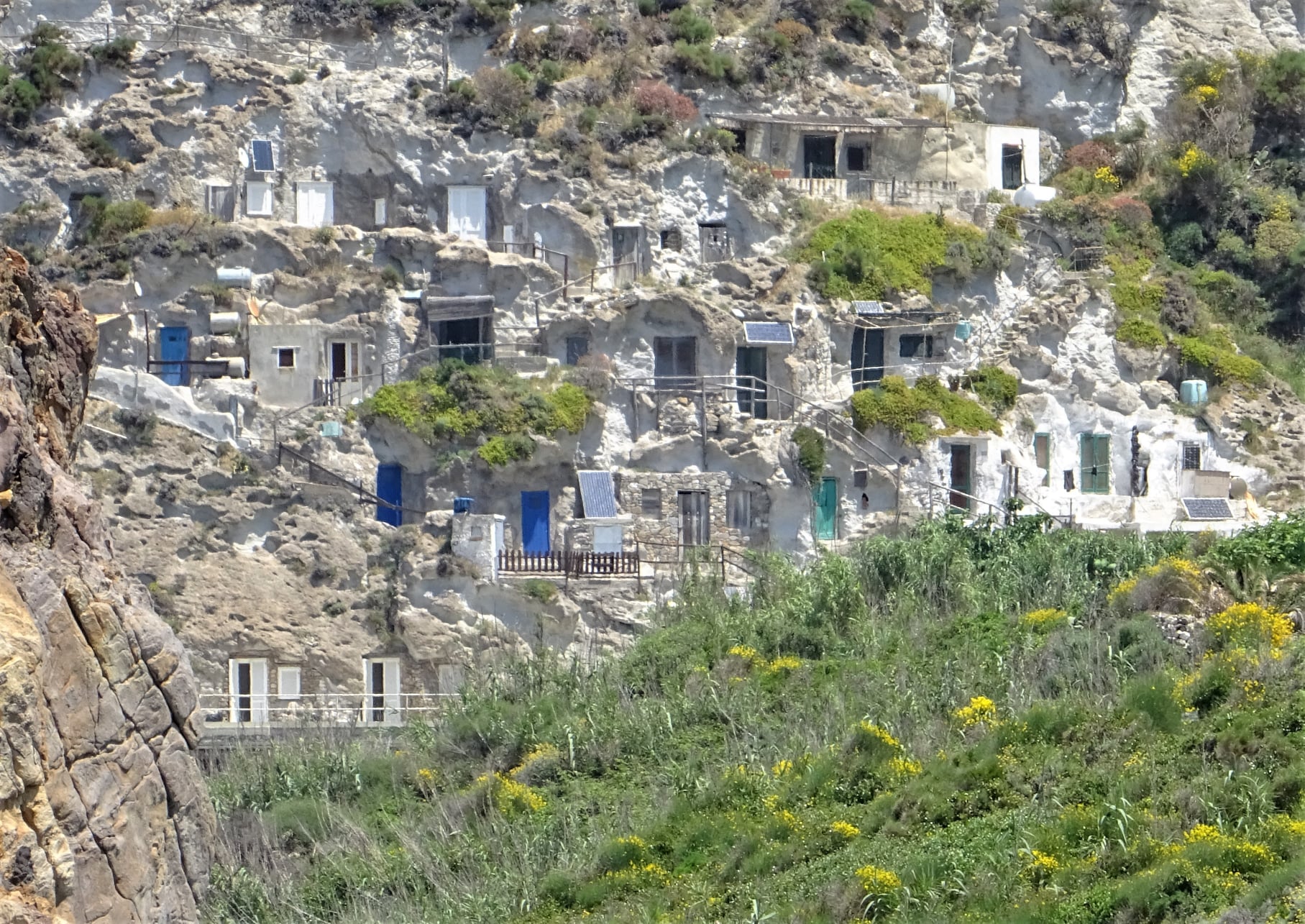 Case grotta palmarola