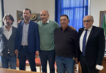 Gerardo Stefanelli presenta i primi 4 delegati della sua amministrazione a Minturno: Mendico, Iossa, Riccardelli e Rotasso Delegati a Minturno: da sx Mario Mirco Mendico, Tommaso Iossa, il sindaco Gerardo Stefanelli, Domenico Riccardelli e Roberto Rotasso
