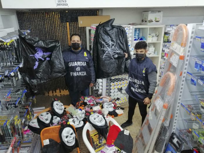 GdF Vicenza sequestra prodotti insicuri a tema Halloween