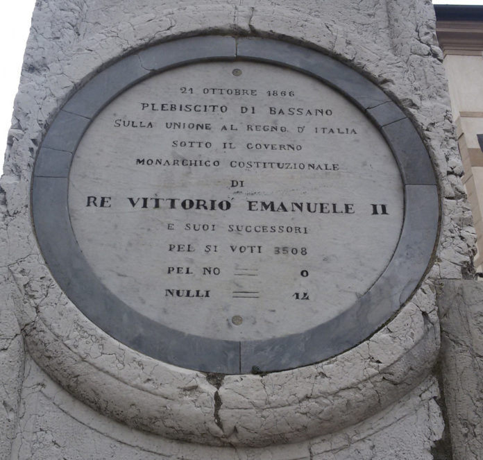 La lapide di Bassano sui dati del plebiscito di annnessione del Veneto all'Italia