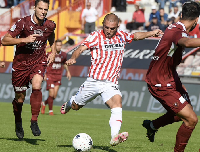 Lr Vicenza, Nicola Dalmonte non ha convinto come trequartista contro la Reggina (foto Lr Vicenza) Lr Vicenza, Nicola Dalmonte non ha convinto come trequartista contro la Reggina (foto Lr Vicenza)