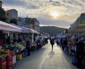 Mercato di via del Piano a Gaeta