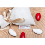 Bomboniere per la cresima: consigli e dritte per scegliere quelle perfette Regalo solidale con bomboniere solidali, sacchetto portaconfetti