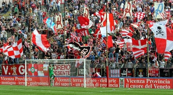 La Curva Sud dello Stadio Menti di Vicenza