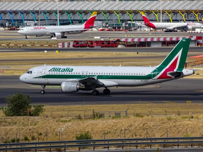 Rimborsi Alitalia rinviati