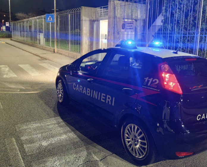 Carabinieri di Arzignano accompagnano un arrestato al carcere di S. Pio X a Vicenza