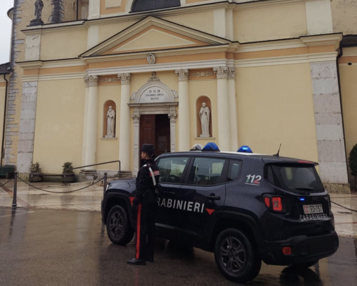 Carabinieri di Crespadoro denunciano autore di furto di offerte in chiesa