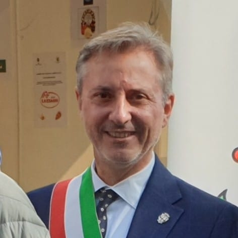 Gianfranco Trapula sindaco Montecchio conferenza sul Natale