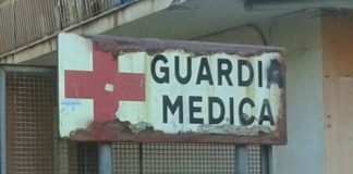 Chiusura Guardie Mediche, l’allarme del Pd: ULSS 7 tagli e chiusure per i cittadini del bassanese, thienese e scledense Ulss 7, guardie mediche chiuse, cartelli rovinati simbolici (foto di archivio)