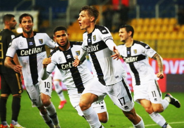 Il Parma va in gol col polacco Benedyczak (foto La Gazzetta di Parma)