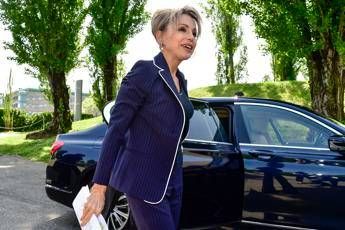 Marina Berlusconi: “Big tech gente che se ne frega, piattaforme far west”