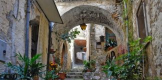 Maranola di Formia, il borgo medievale dalle ricche tradizioni popolari Scorcio-di-Maranola