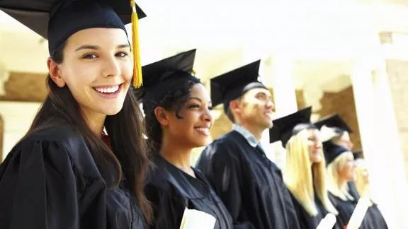 Sessiore di esami e lauree all'Università