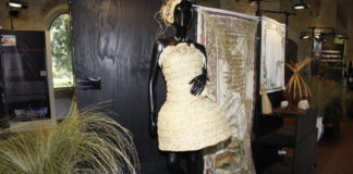 La mostra “Intrecci di storia” nella foresteria dell’Abbazia di Fossanova a cura della stilista Lisa Tibaldi con atelier a Santi Cosma e Damiano Lisa Tibaldi: tessuti di stramma - foto di Pietro Zangrillo