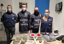 GdF di Vicenza grazie anche Polizia locale arresta, in flagranza di reato, 3 persone, sequestra 3,3 kg di stupefacenti e contanti per € 6.500 GdF di Vicenza, operazione anti droga