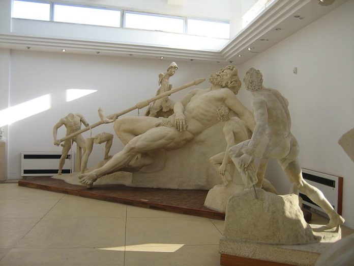 Odissea di marmo in Villa di Tiberio a Sperlonga, gruppo di Polifemo