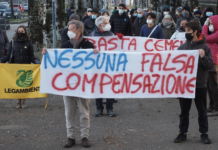 Mobilitazione e presidio contro i centri commerciali Incos ai Pomari: richieste del Comitato Pomari ed altri e servizio fotografico di Maurizio Morelli Pomari, manifestazione e presidio del 18 dicembre 2021 - 3 (foto di Maurizio Morelli)