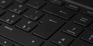 Rilevatori, il Comune di Vicenza aggiorna l’albo: ecco il bando Tastiera di un computer rilevatori