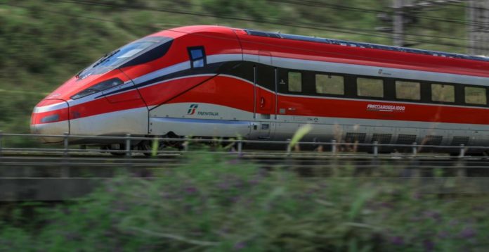 Trenitalia va in Francia con il treno Frecciarossa 1000