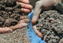 “Il costo della transizione ecologica”. La geopolitica del Green che l’auto elettrica sposta verso oriente e indebolisce l’Africa Auto elettrica, il cobalto è l'elemento che serve a costruire le batterie