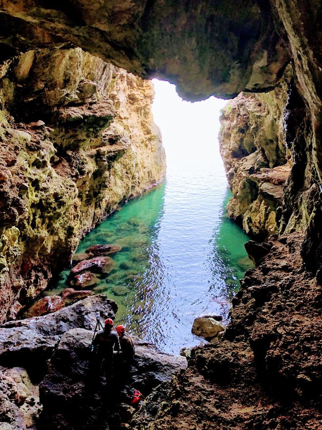 La grande grotta del Circeo che fu approdo e ricovero per Ulisse. Ph: Sotterranei di Roma.