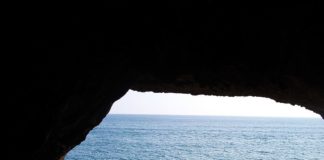 Perché nell’Odissea il Circeo appare come un’isola? La risposta è nella Grotta delle Capre Grotta delle Capre, Circeo.