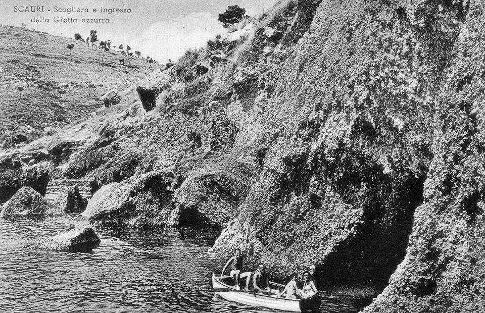 Grotta Azzurra di Scauri, anni '50.