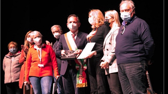 Volontariato a Vicenza, un momento della premiazione (foto Stefano Dal Pozzolo)