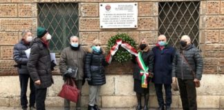 Cerimonia per i deportati politici dalle ex carceri di San Biagio ai campi nazisti, deposta una corona a Vicenza Deportati politici dalle ex carceri di San Biagio, deposta una corona a Vicenza