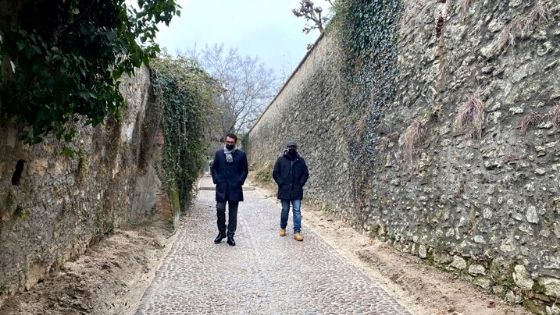Sindaco Rucco e assessore Ierardi in sopralluogo in stradella Valmarana a Vicenza Sindaco Rucco e assessore Ierardi in sopralluogo in stradella Valmarana a Vicenza