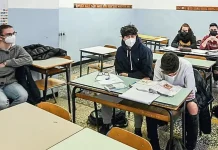 Scuole nel caos, gruppo PD Veneto: “famiglie costrette ad arrangiarsi tra tamponi e Dad” Covid nelle scuole (foto di archivio)