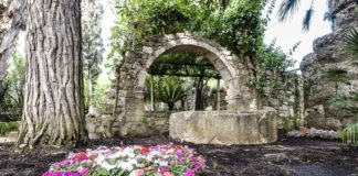 L’origine del nome di Scauri attribuita al Console romano Marco Emilio Scauro Resti di villa romana a Scauri