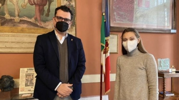 Il sindaco Rucco e Daria, moglie di Tommaso