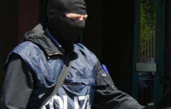 Mandato di arresto internazionale e documenti falsi, misura cautelare per 36enne russo a Bologna