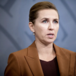 Pandemia Covid, la Danimarca abbandonerà tutte le misure restrittive da febbraio Pandemia covid, Prima ministra Danimarca Mette Frederiksen abolisce restrizioni