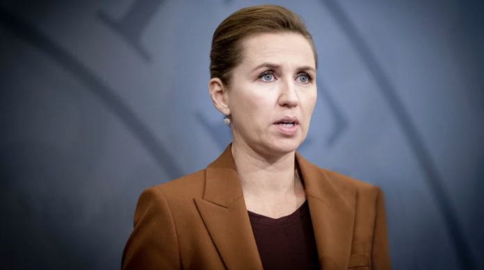 Pandemia covid, Prima ministra Danimarca Mette Frederiksen abolisce restrizioni