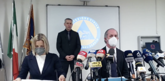 Covid in Veneto, Zaia: “restiamo gialli ma senza ricoveri no vax saremmo in zona bianca” Zaia conferenza stampa Covid