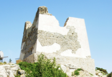 L’origine del nome di Scauri: l’ipotesi marinara e non… senatoriale Torre medieevale di Monte d'Oro a Scauri