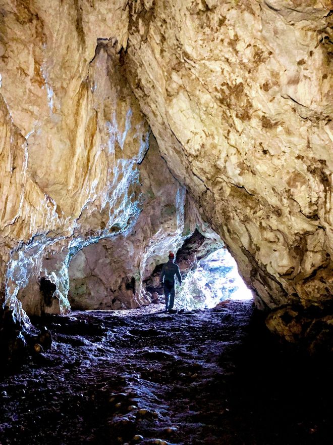 La grotta di approdo di Ulisse al Circeo; credits: Sotterranei di Roma.