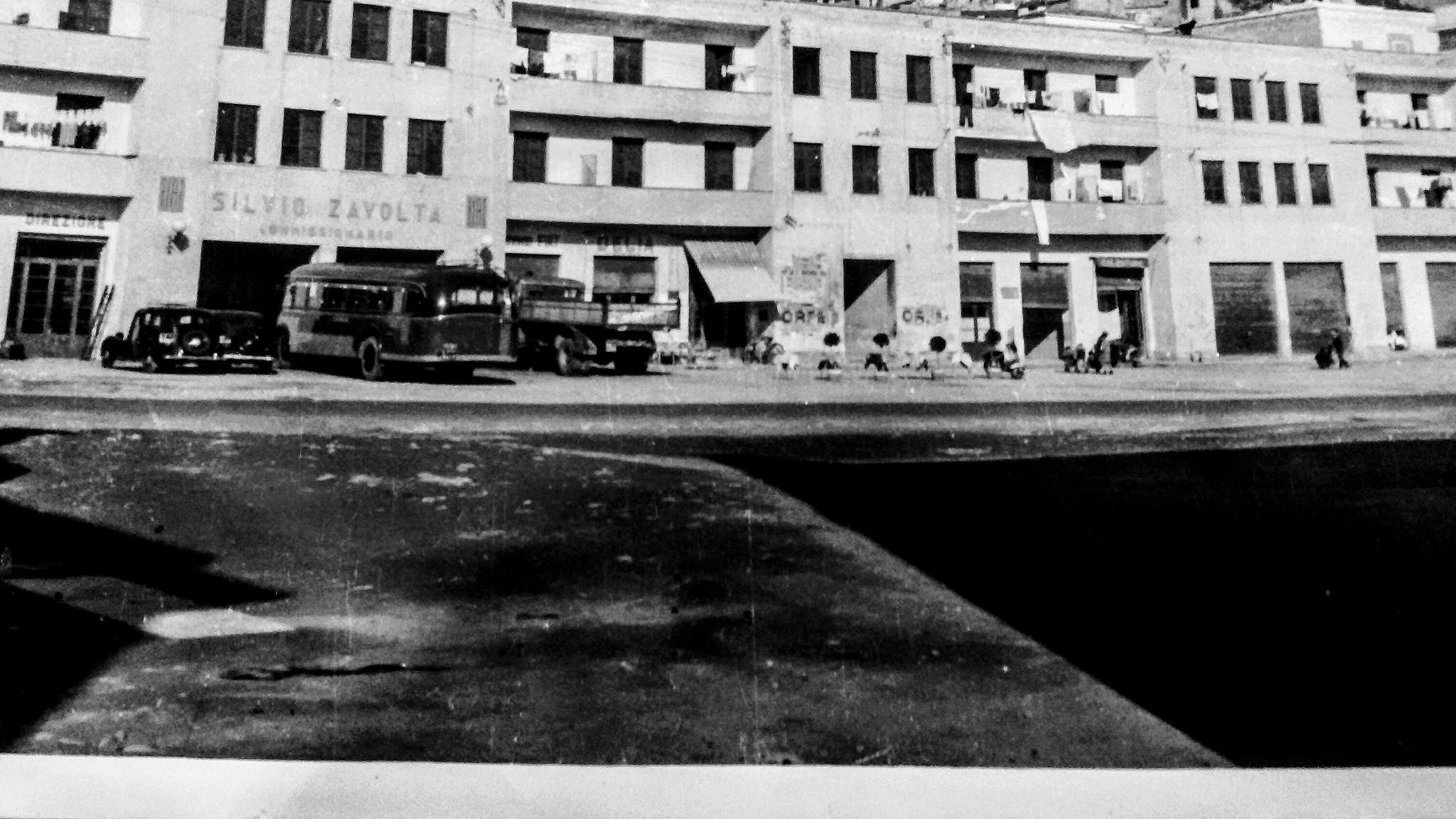 Piazza Mattej nel dopoguerra.