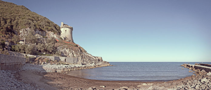 Spiaggia di Torre Paola.