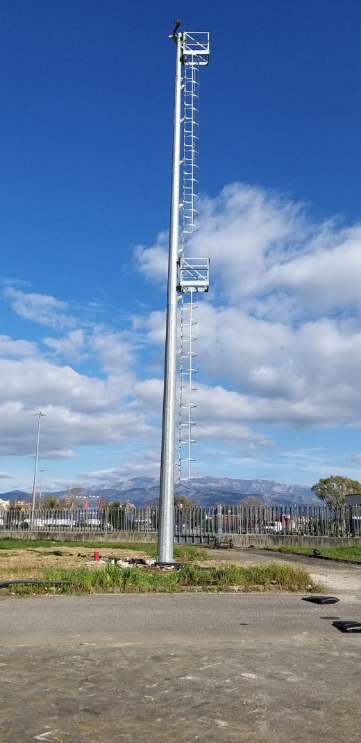 torre-trasmissione-520x1070-1