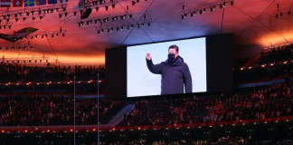 Olimpiadi Pechino 2022, Zaia, “viviamo insieme ai 9 atleti e ai tanti tecnici veneti le emozioni di questa Olimpiade, poi… Milano Cortina 2026” Olimpiadi invernali di Pechino, cerimonia di apertura (foto IlPost.it)